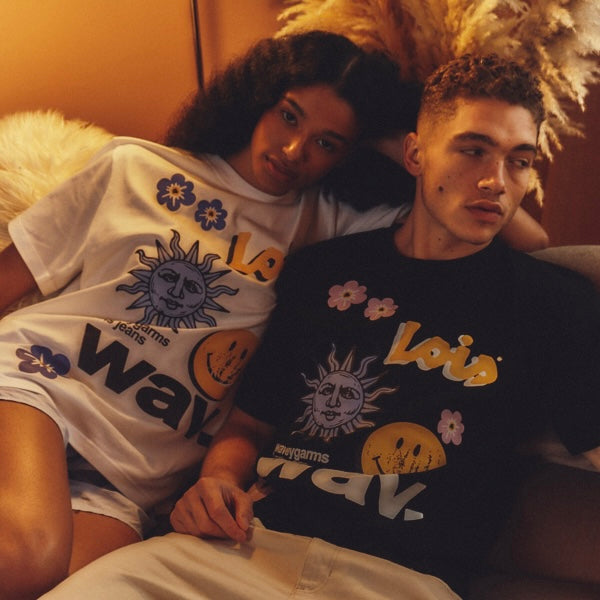 Peace &amp; Love  T-shirt Black